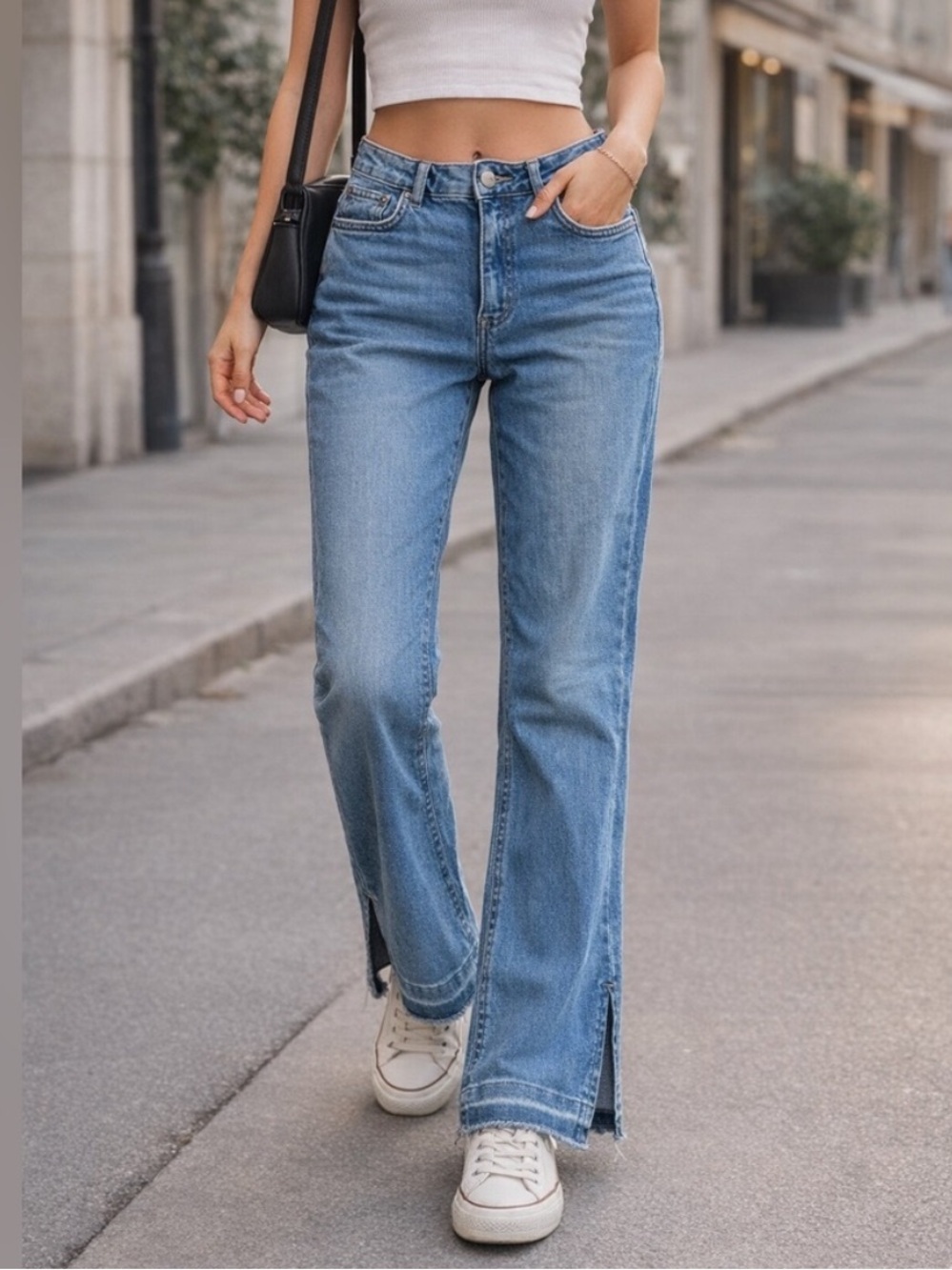 Boden- High-Rise Straight Leg Blue Jeans with Front Slit